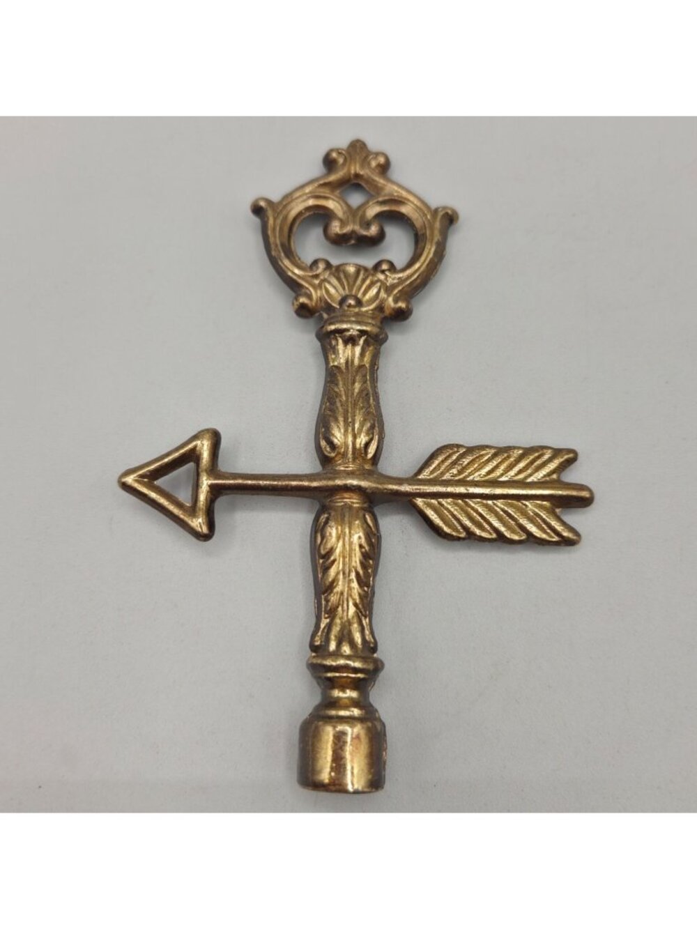 Vintage Cast Metal Arrow Laurel Leaf Column Lamp Finial Bouillotte Ornate Top